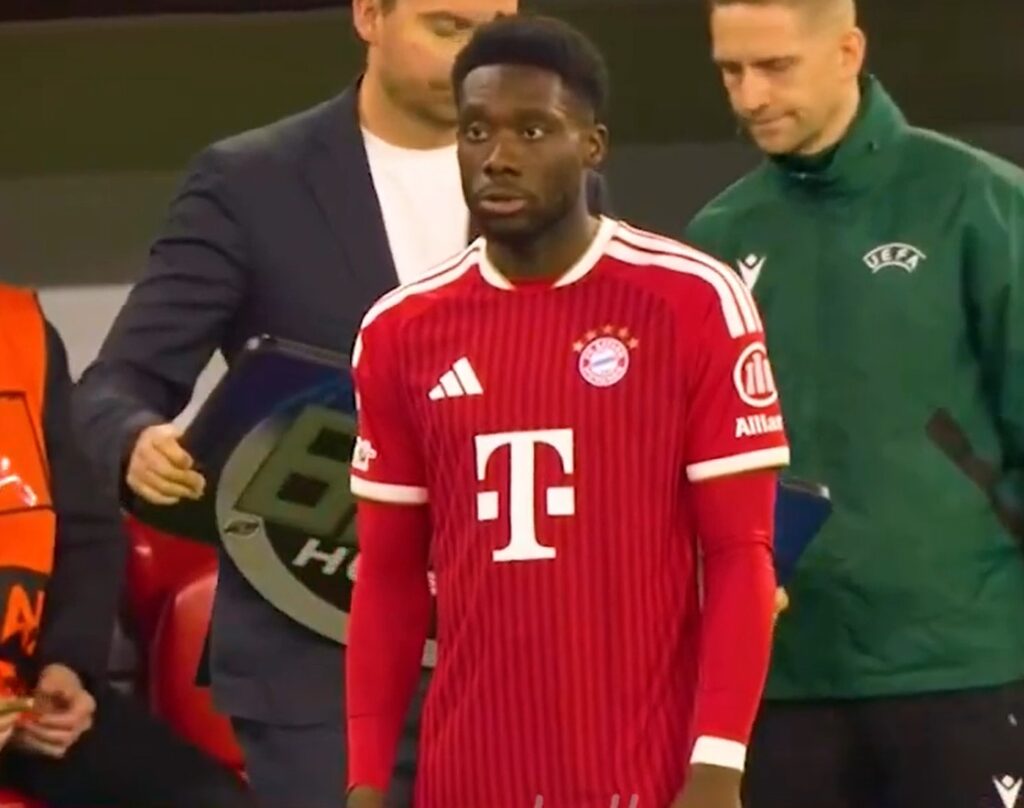 Alphonso Davies u dresu Bayerna