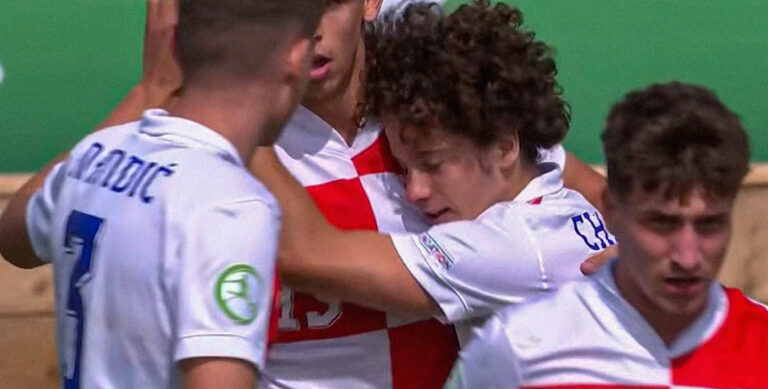 Hrvatska U19 slavi gol protiv Srbije
