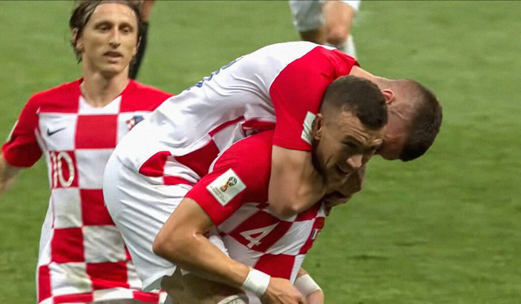 Ivan Perišić slavi gol na SP-u 2018.