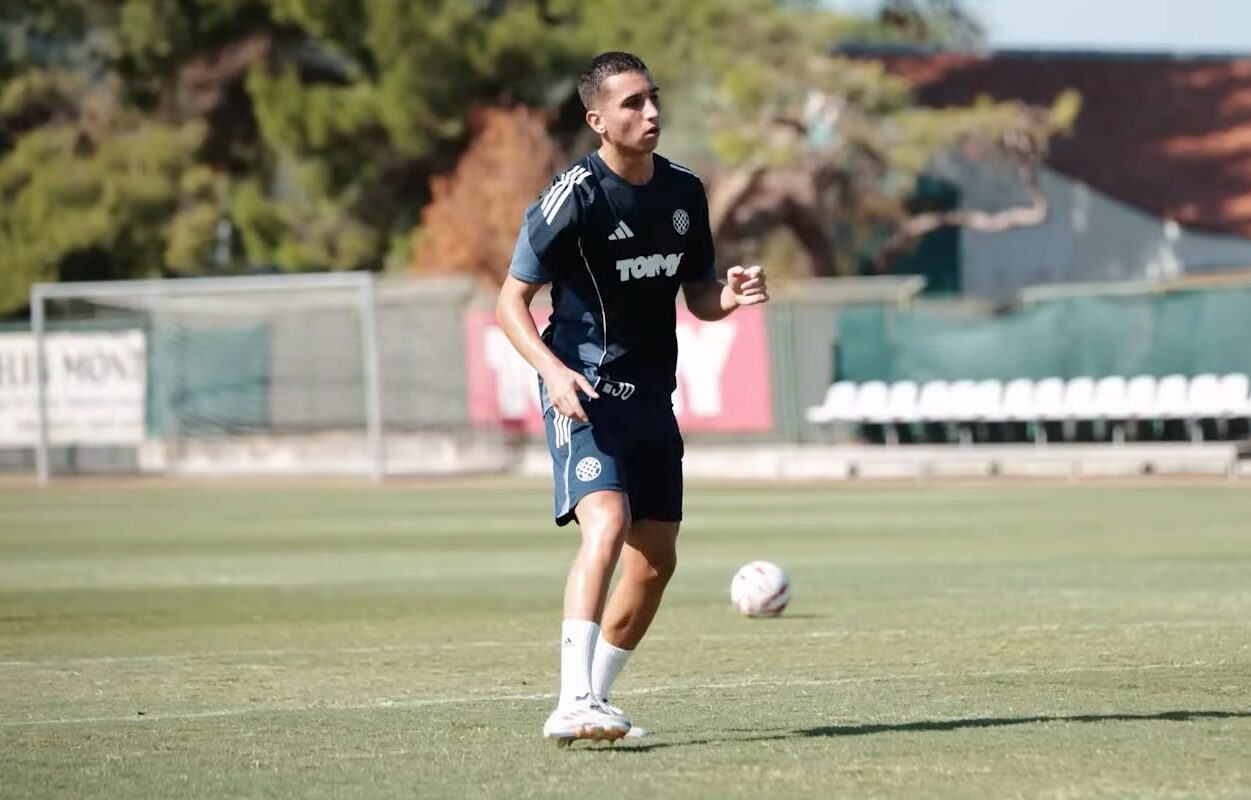 Iker Almena tijekom treninga s Hajdukom